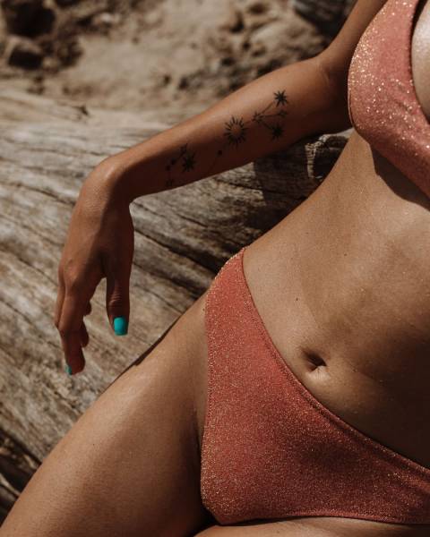 Offrez-vous une peau lisse à prix doux avec ATHENA AESTHE a Cuers proche de Toulon dans le VAR