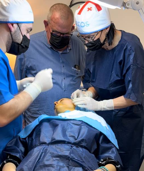 Formation pose de fils tenseurs résorbables nouvelle génération: technique full face, ovale et cou