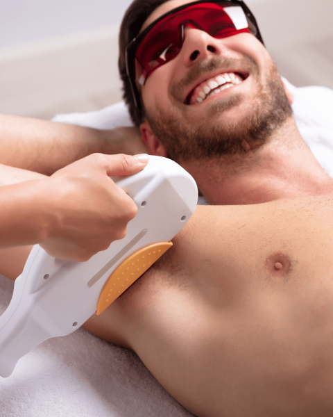 Marre des poils ? Passez au laser avec Athena AESTHE à Cuers, à deux pas de Solliès-Pont