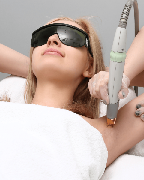 Épilation laser pour adolescents : à partir de quel âge est-ce possible ?