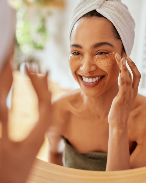 Les meilleurs traitements pour les cernes : solutions médicales et esthétiques