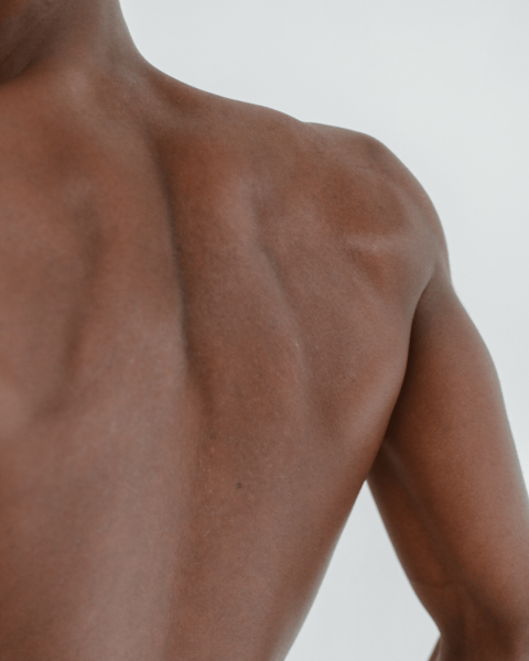 Epilation dos : Haut du dos